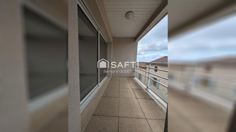 Ma-Cabane - Vente Appartement Ruffec, 70 m²
