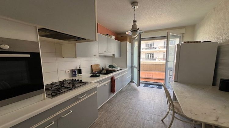 Ma-Cabane - Vente Appartement Saint-Étienne, 54 m²