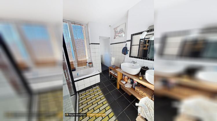 Ma-Cabane - Vente Appartement Saint-Étienne, 153 m²