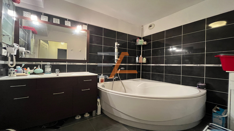 Ma-Cabane - Vente Appartement Saint-Étienne, 67 m²