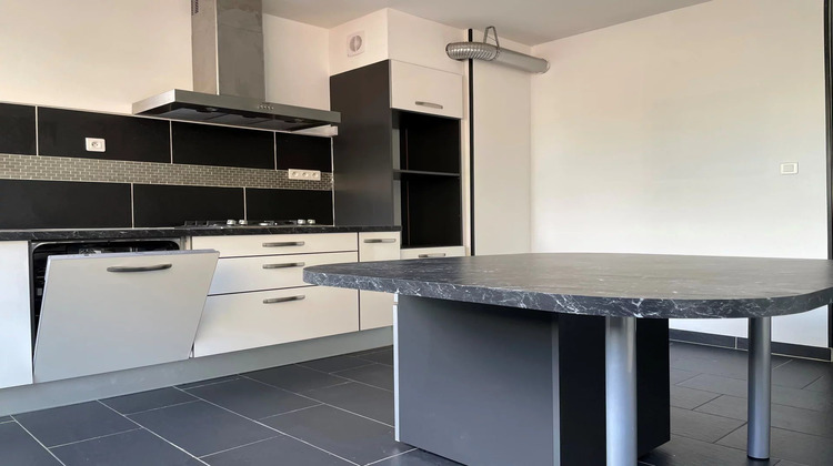 Ma-Cabane - Vente Appartement Saint-Étienne, 62 m²