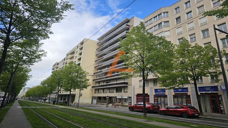 Ma-Cabane - Vente Appartement Saint-Étienne, 76 m²