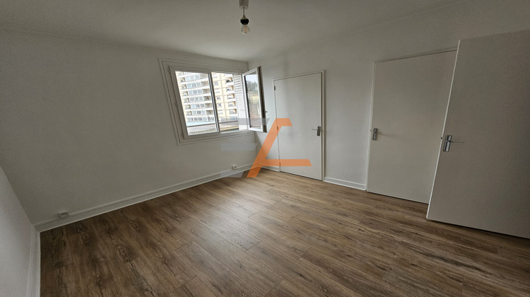 Ma-Cabane - Vente Appartement Saint-Étienne, 70 m²