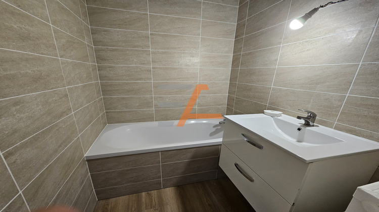 Ma-Cabane - Vente Appartement Saint-Étienne, 70 m²