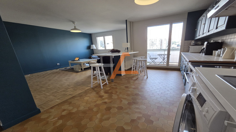 Ma-Cabane - Vente Appartement Saint-Étienne, 83 m²