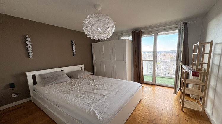 Ma-Cabane - Vente Appartement Saint-Étienne, 73 m²