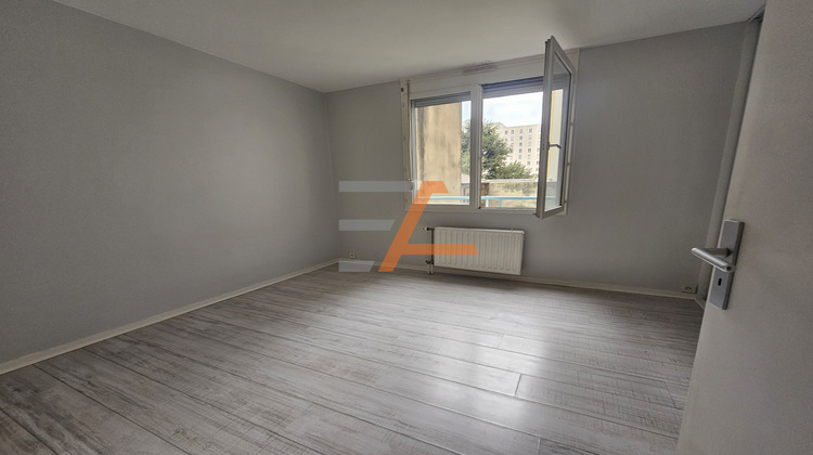 Ma-Cabane - Vente Appartement Saint-Étienne, 77 m²