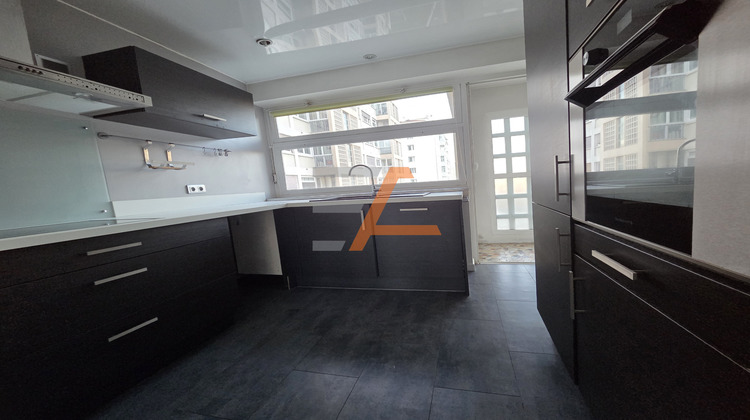 Ma-Cabane - Vente Appartement Saint-Étienne, 103 m²