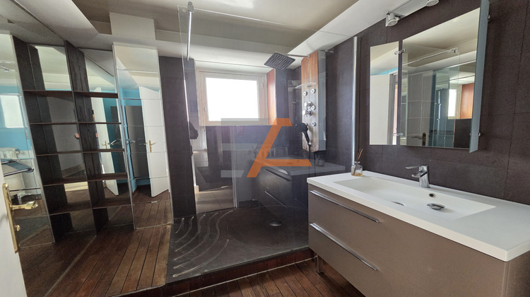 Ma-Cabane - Vente Appartement Saint-Étienne, 103 m²