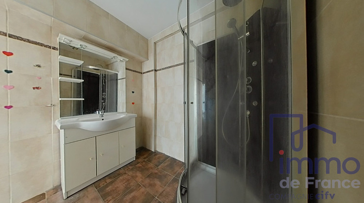 Ma-Cabane - Vente Appartement Saint-Étienne, 60 m²