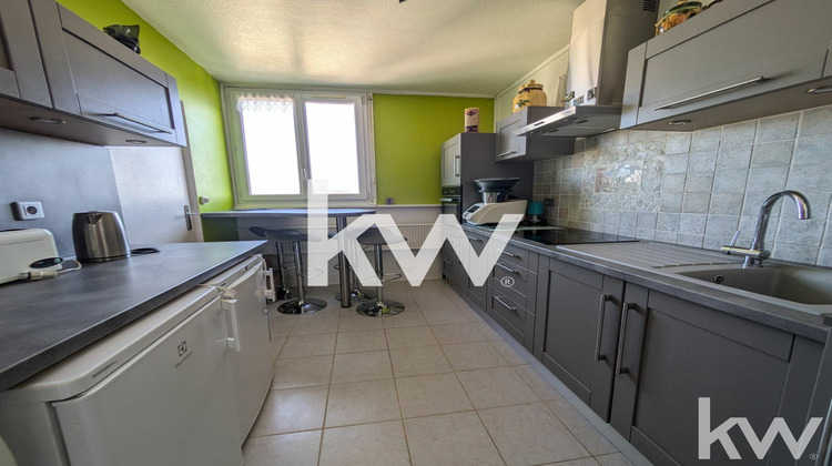 Ma-Cabane - Vente Appartement Saint-Étienne, 65 m²