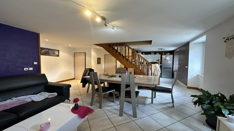 Ma-Cabane - Vente Appartement Saint-Étienne-de-Cuines, 68 m²