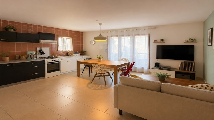 Ma-Cabane - Vente Appartement Saint-Étienne-de-Saint-Geoirs, 70 m²