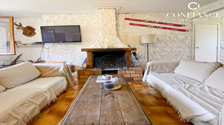 Ma-Cabane - Vente Appartement Saint-Étienne-de-Tinée, 63 m²