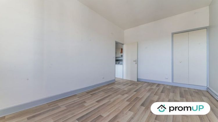 Ma-Cabane - Vente Appartement Saint-Amand-Montrond, 50 m²