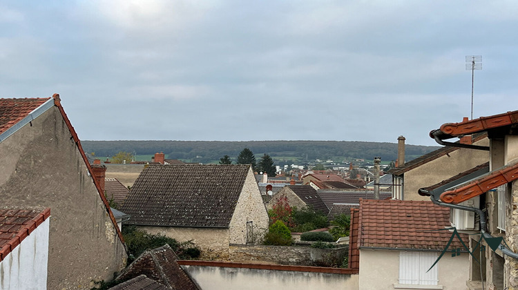 Ma-Cabane - Vente Appartement SAINT-AMAND-MONTROND, 135 m²