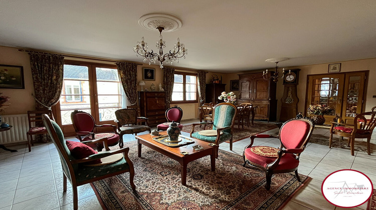 Ma-Cabane - Vente Appartement SAINT-AMAND-MONTROND, 140 m²