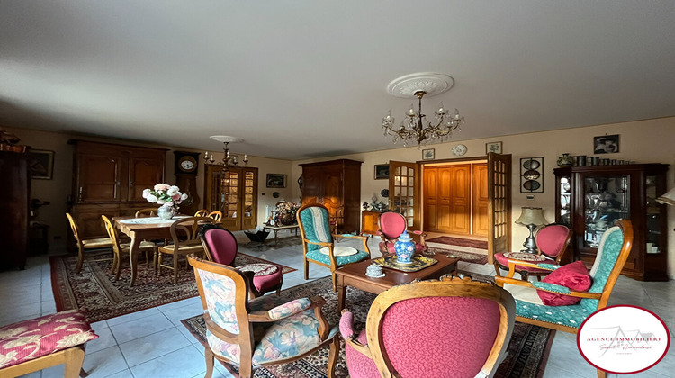 Ma-Cabane - Vente Appartement SAINT-AMAND-MONTROND, 140 m²