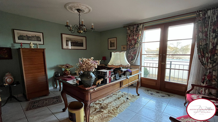 Ma-Cabane - Vente Appartement SAINT-AMAND-MONTROND, 140 m²