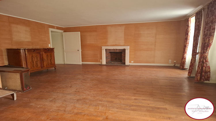 Ma-Cabane - Vente Appartement SAINT-AMAND-MONTROND, 241 m²
