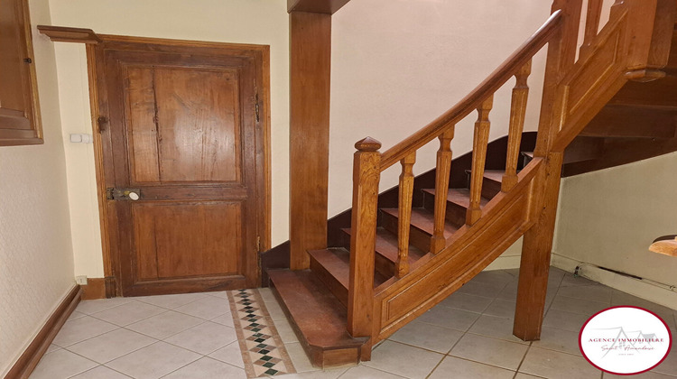 Ma-Cabane - Vente Appartement SAINT-AMAND-MONTROND, 241 m²