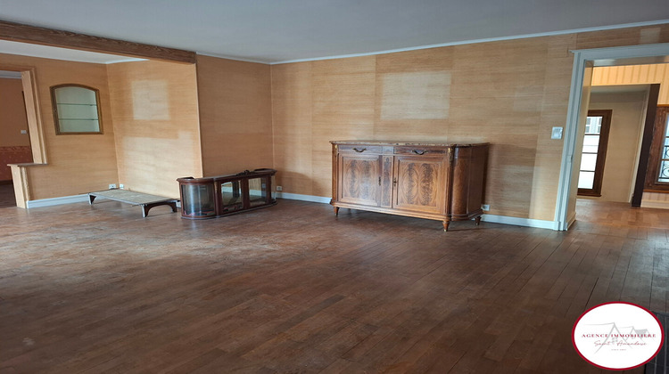 Ma-Cabane - Vente Appartement SAINT-AMAND-MONTROND, 241 m²