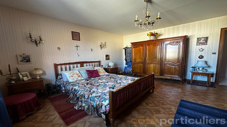 Ma-Cabane - Vente Appartement SAINT-AMAND-MONTROND, 139 m²