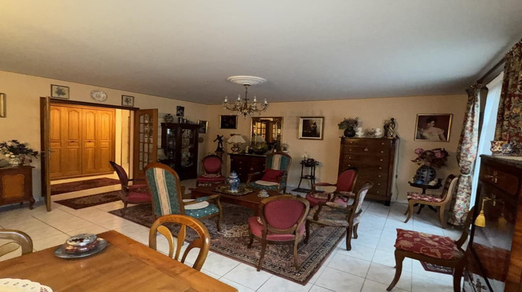 Ma-Cabane - Vente Appartement SAINT AMAND MONTROND, 139 m²