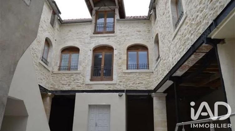 Ma-Cabane - Vente Appartement Saint-Amand-Montrond, 34 m²