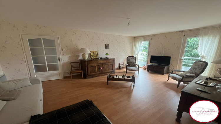 Ma-Cabane - Vente Appartement SAINT-AMAND-MONTROND, 73 m²