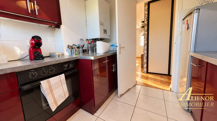 Ma-Cabane - Vente Appartement SAINT-ASTIER, 66 m²