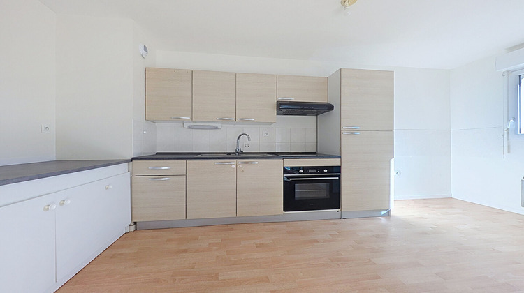 Ma-Cabane - Vente Appartement SAINT-AUBIN-D'AUBIGNE, 66 m²