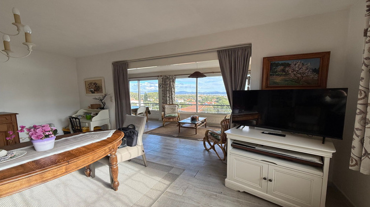 Ma-Cabane - Vente Appartement SAINT AYGULF, 83 m²