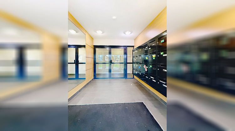 Ma-Cabane - Vente Appartement SAINT-BARTHELEMY-D'ANJOU, 63 m²