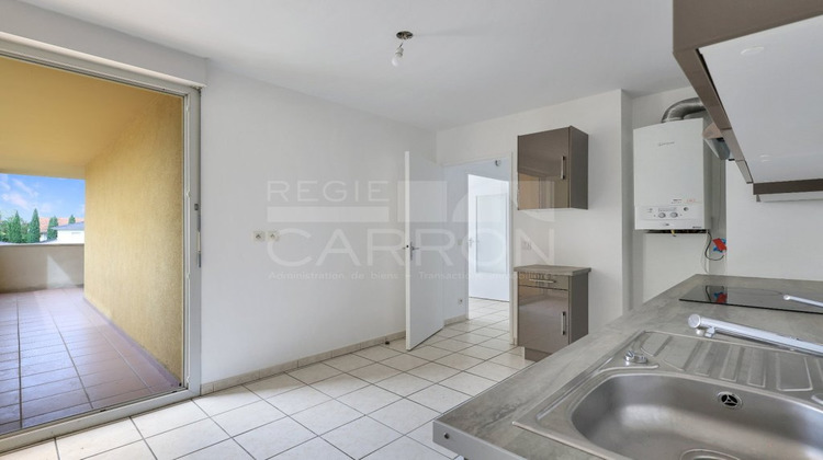 Ma-Cabane - Vente Appartement SAINT BONNET DE MURE, 70 m²