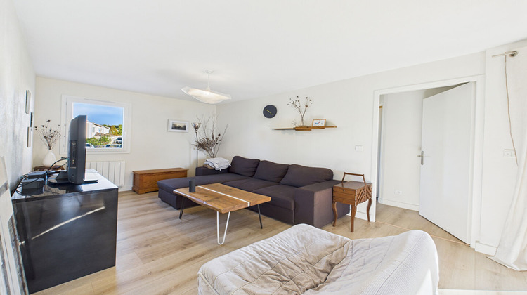 Ma-Cabane - Vente Appartement SAINT-CANNAT, 90 m²