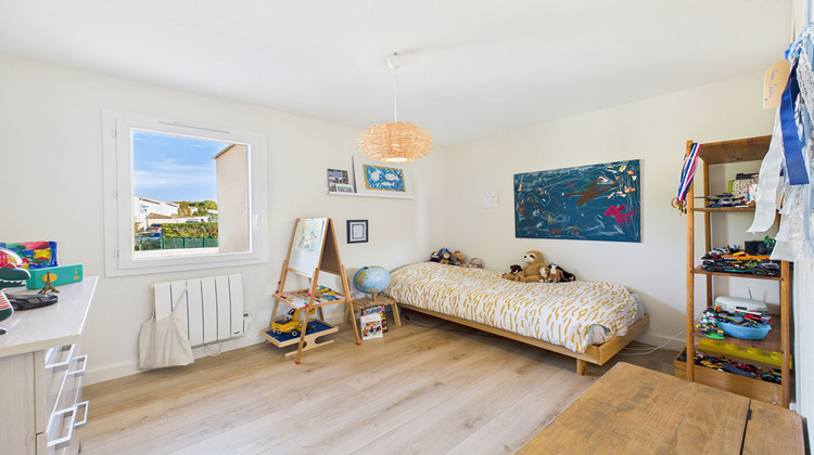 Ma-Cabane - Vente Appartement SAINT-CANNAT, 90 m²