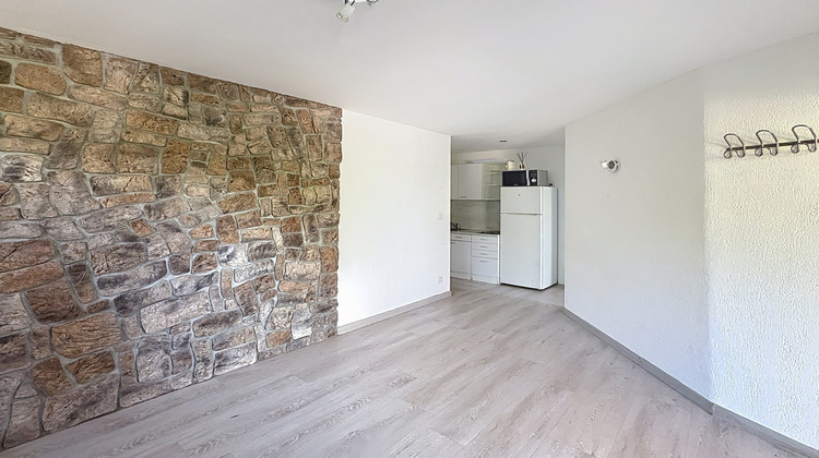 Ma-Cabane - Vente Appartement SAINT CERGUES, 32 m²
