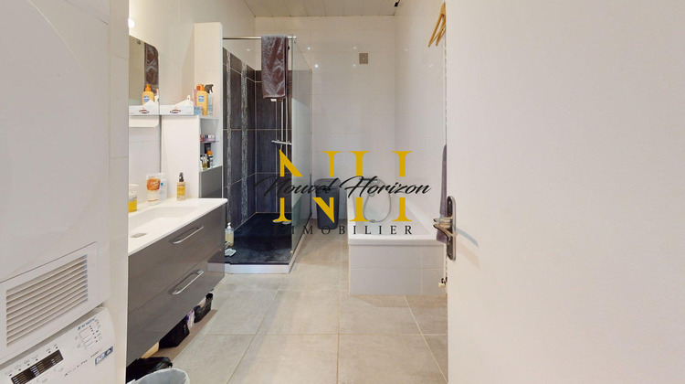 Ma-Cabane - Vente Appartement Saint-Chamond, 101 m²