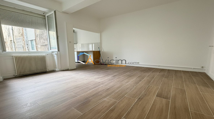 Ma-Cabane - Vente Appartement Saint-Chamond, 60 m²