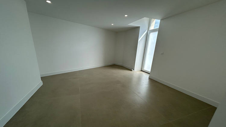 Ma-Cabane - Vente Appartement SAINT-CHAMOND, 178 m²