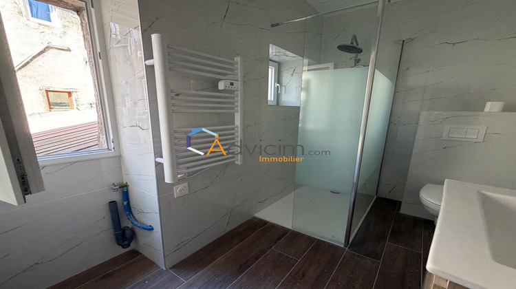Ma-Cabane - Vente Appartement Saint-Chamond, 60 m²
