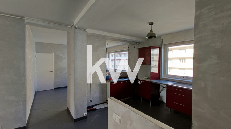 Ma-Cabane - Vente Appartement Saint-Chamond, 81 m²