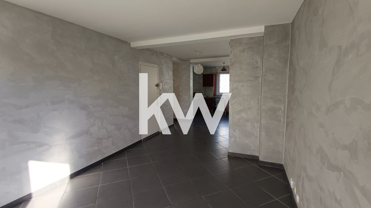 Ma-Cabane - Vente Appartement Saint-Chamond, 81 m²