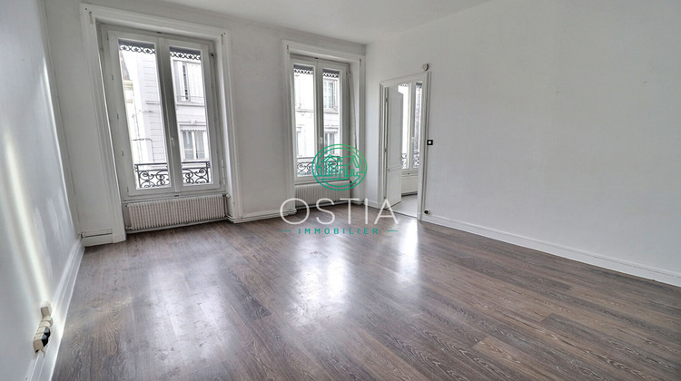 Ma-Cabane - Vente Appartement SAINT-CHAMOND, 60 m²