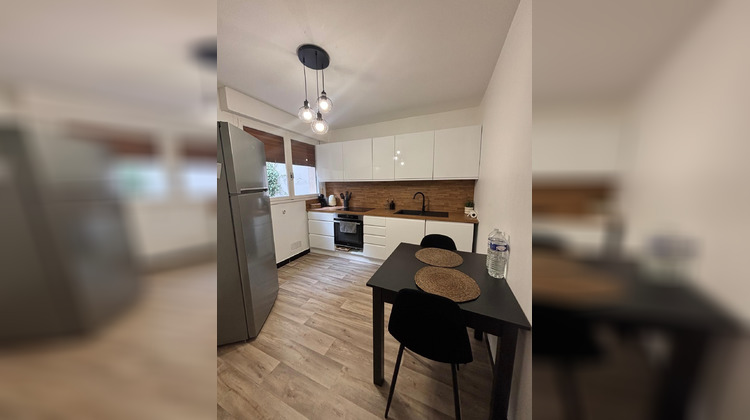 Ma-Cabane - Vente Appartement Saint-Claude, 60 m²