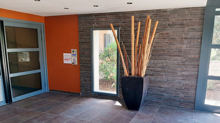 Ma-Cabane - Vente Appartement Saint-Clément-de-Rivière, 52 m²