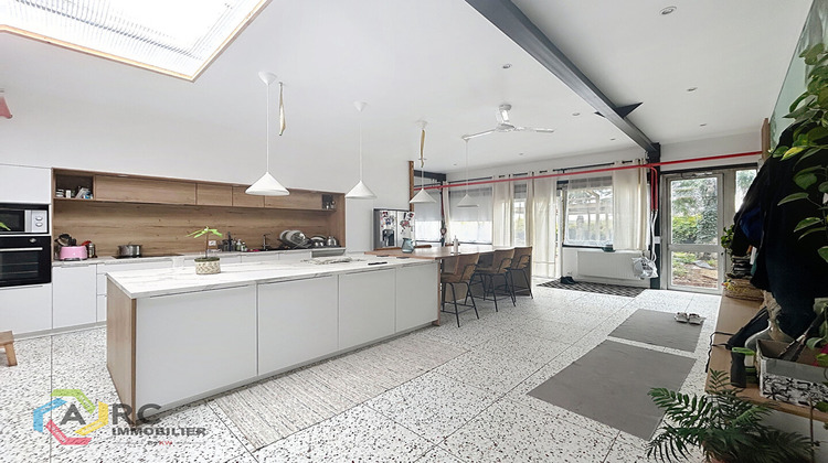 Ma-Cabane - Vente Appartement SAINT-CYR-EN-VAL, 354 m²