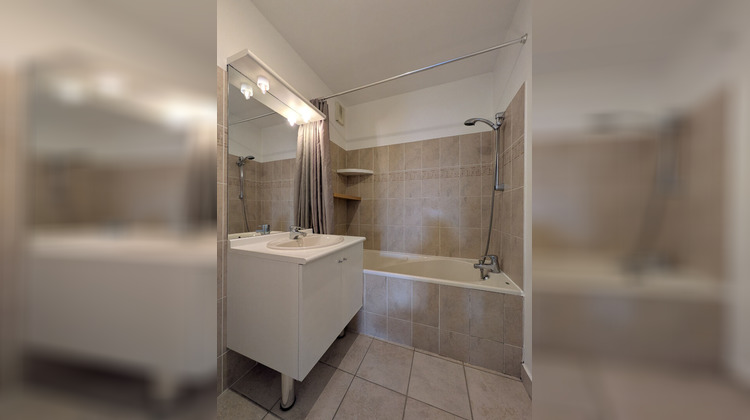 Ma-Cabane - Vente Appartement SAINT-CYR-SUR-LOIRE, 74 m²