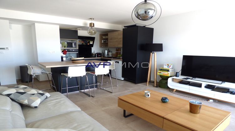 Ma-Cabane - Vente Appartement Saint-Cyr-sur-Mer, 60 m²